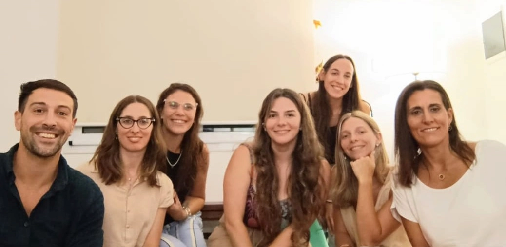 Grupos clínicos trabajando