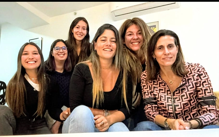 Grupos clínicos trabajando